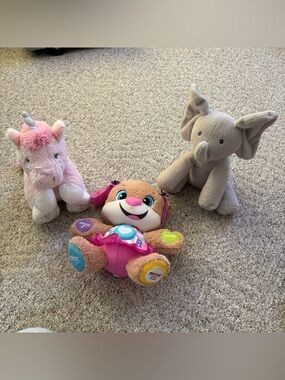 Interactive Singing & Learning Stuffed Animals